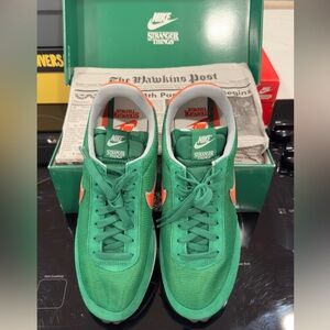 Nike Tailwind Stranger Things Hawkins High Sz. 10 NEW